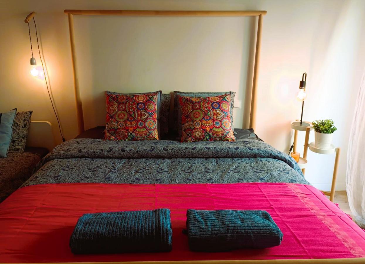 Private Rooms In Gothic Барселона Экстерьер фото